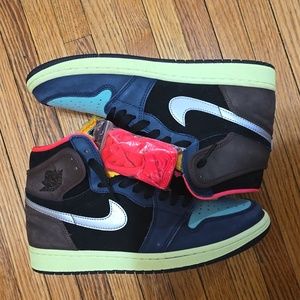 Nike Air Jordan 1 Retro High OG Tokyo Bio Hack